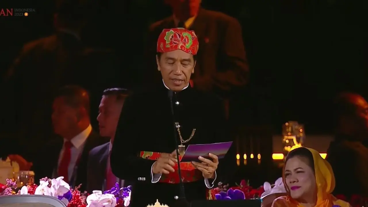 Presiden Joko Widodo (Jokowi) menggelar gala dinner atau jamuan santap malam Konferensi Tingkat Tinggi (KTT) ke-43 ASEAN di Taman Kota, Gelora Bung Karno, Jakarta, Rabu (6/9/2023).