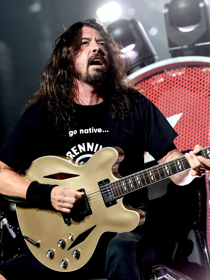 [Bintang] Dave Grohl