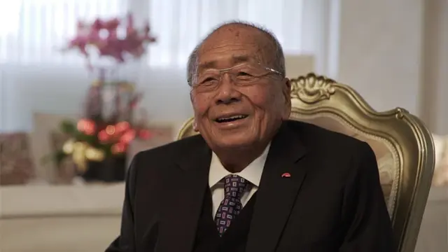Miliarder Lee Man Tat. https://corporate.lkk.com/