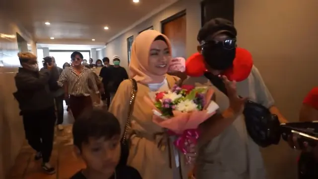 Sule dan Nathalie Holscher Berbulan Madu