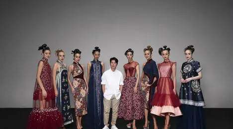 Sebastian Gunawan Signature luncurkan pakaian koleksi Imlek 2022