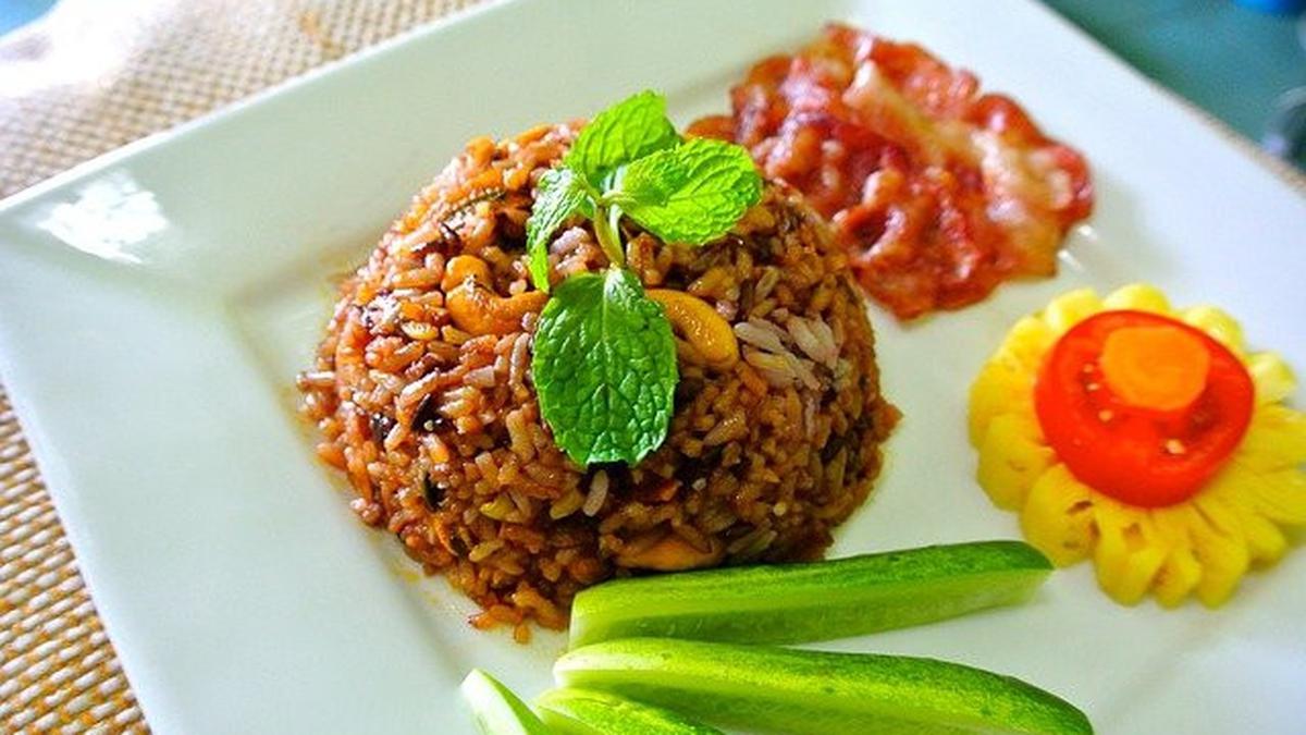 5 Tips Memasak Nasi Goreng yang Tidak Berminyak dan Tidak Lengket