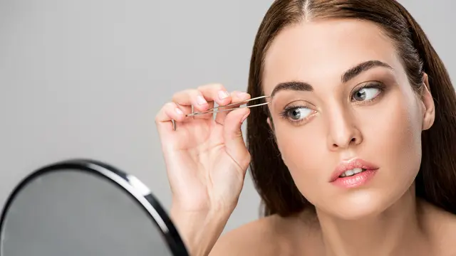 Cara Salah Membuat Alis