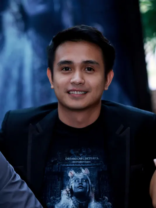 'Kali ini perannya beda dari yang lain, kalau biasanya jadi yang baik-baik kali ini jadi yang jahat. Jadi pengedar narkoba memang baru pertama kali ini', tambah Ajun. (Wimbarsana Kewas/Bintang.com)