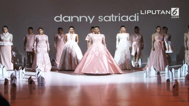 Koleksi-koleksi Danny Satriadi yang dipamerkan di IPMI Trend Show 2017