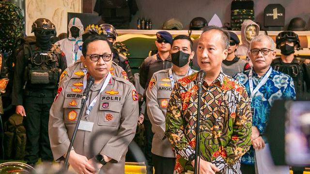 Menteri Perindustrian Agus Gumiwang Kartasasmita