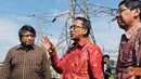 Citizen6, Depok: PLN sudah memperhitungkan Beban Puncak pada peringan Hari Natal 25 Desember lalu dan nanti pada pergantian Tahun Baru 2012 umumnya lebih rendah dibandingkan pada hari kerja biasa. (Pengirim: Agus Trimukti)