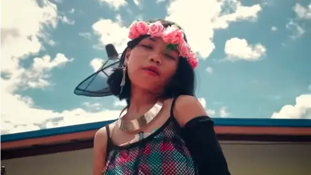 11 Potret Video Parodi 'Sour Candy' Milik Lady Gaga dan Blackpink Oleh Deksorkrao