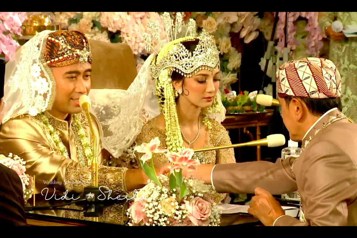 Vidi Aldiano dan Sheila Dara menggelar acara pernikahan pada Sabtu (15/1/2022). (YouTube Vidi Aldiano)