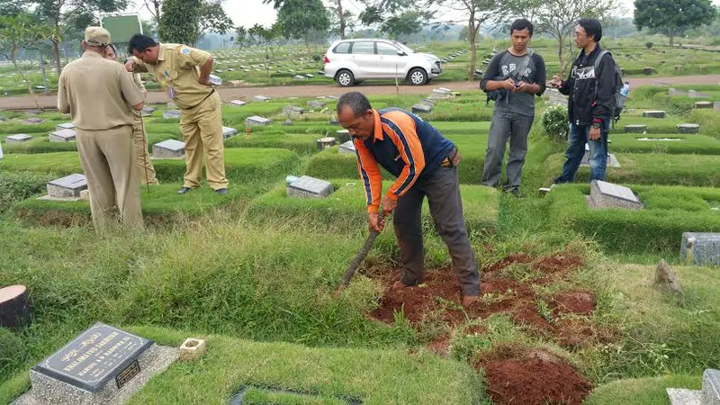 Makam fiktif di TPU Pondok Ranggon dibongkar