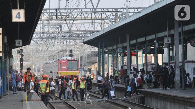 Rencana Pemindahan Pelayanan Kereta Api Jarak Jauh