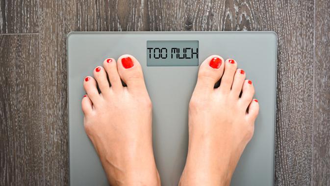 Penelitian menyebutkan bahwa orang modern sulit menurunkan berat badan. Kira-kira apa penyebabnya? (foto: shutterstock)