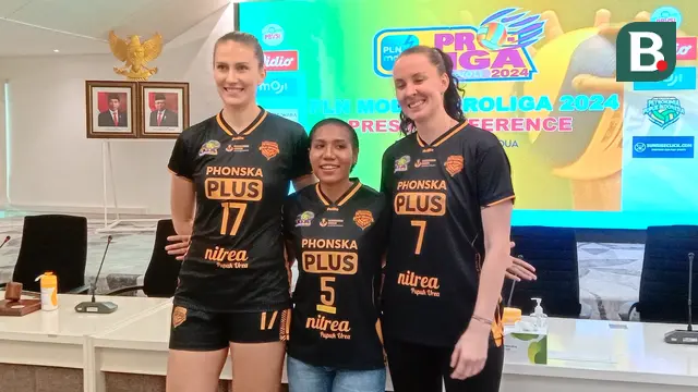 Para pemain Gresik Petrokimia Pupuk Indonesia. (Bola.com/Aditya Wany)
