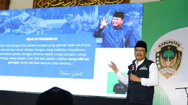 Mensos Gus Ipul Pastikan Hak Rakyat Aman: Bansos dan Honor Pendamping Sosial Terjamin