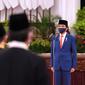 Presiden Jokowi menganugerahkan tanda jasa dan kehormatan kepada 53 tokoh, Kamis (13/8/2020). (Foto: Biro Pers Sekretariat Presiden)