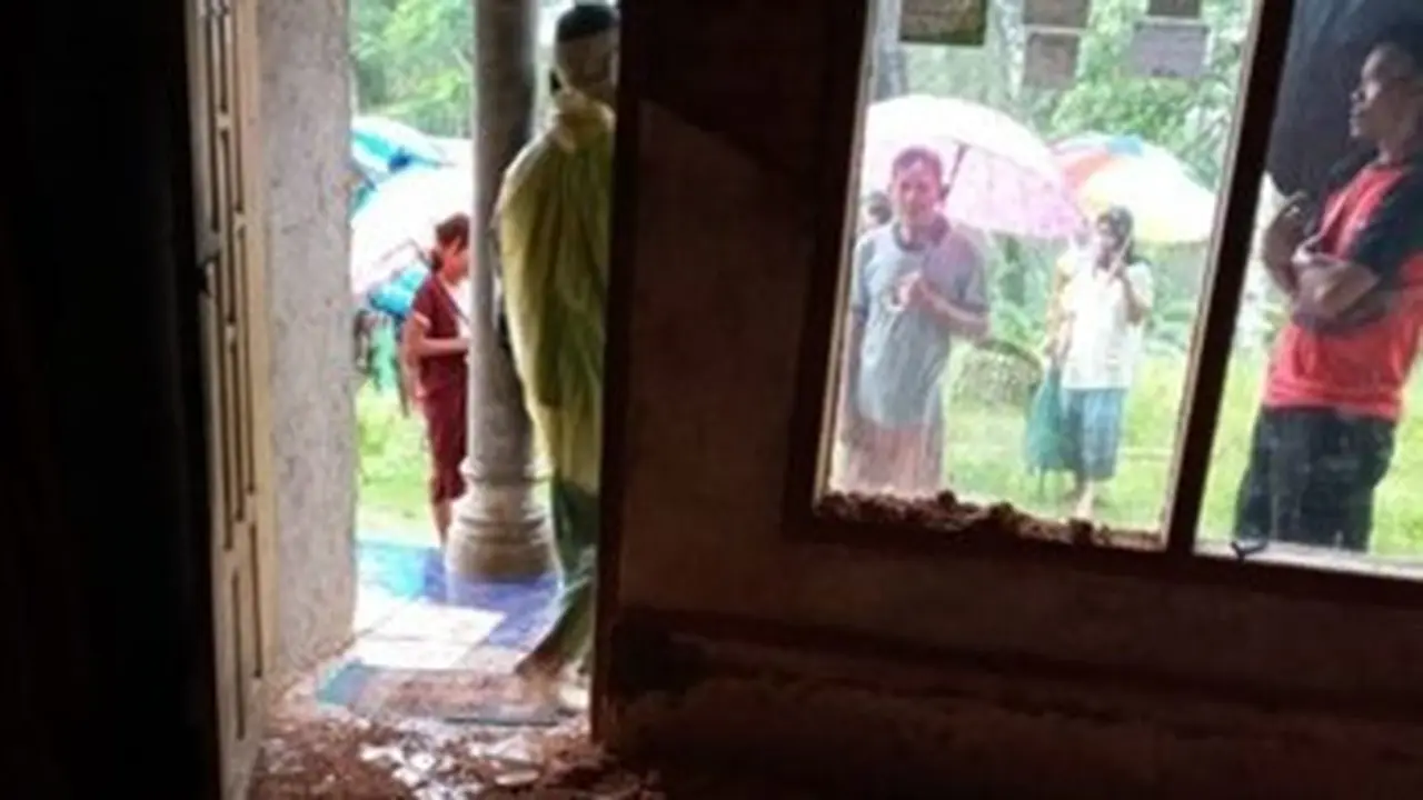 Dampak Gempa Bumi Pangadaran, Sejumlah Rumah Rusak.