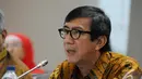Menteri Yasonna Hamonangan Laoly saat Rapat Kerja dengan Komite I DPR RI, Senayan, Jakarta, Kamis (20/11/2014). (Liputan6.com/Andrian M Tunay)
