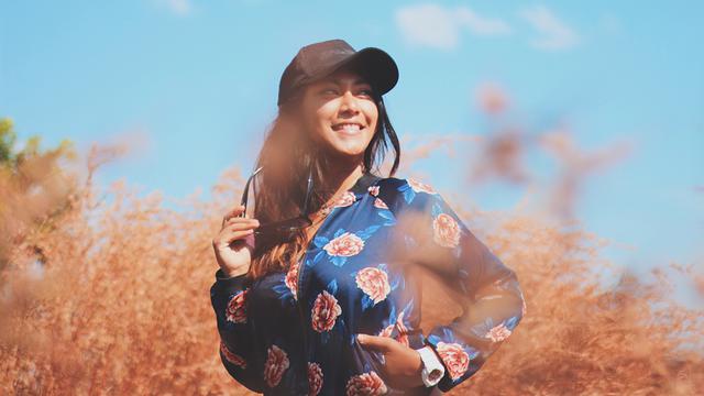 FOTO: Punya Bisnis Travel, Ini Gaya Liburan Ayu Anjani di Indonesia