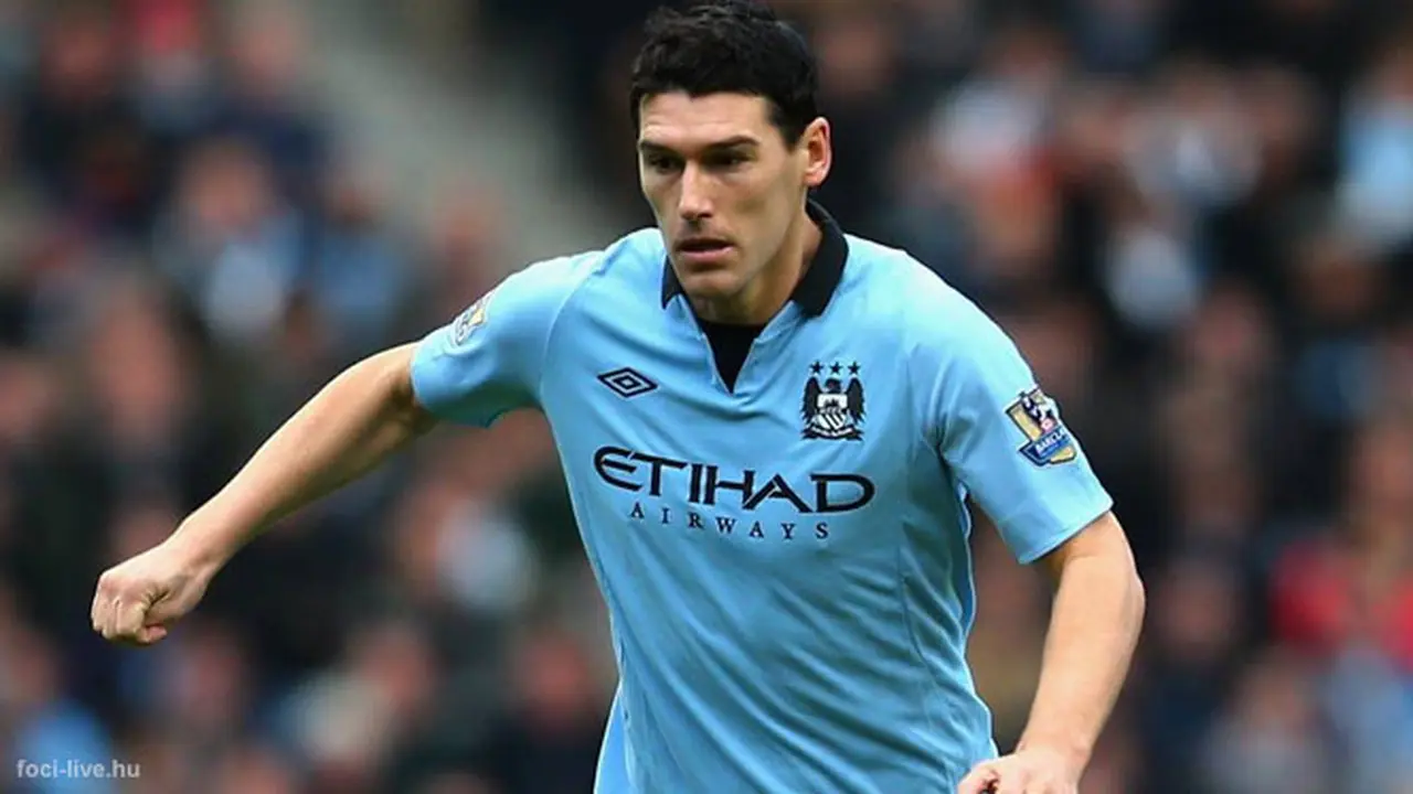 gareth-barry-130818b.jpg