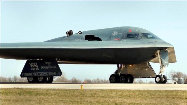 US B-2 Bomber