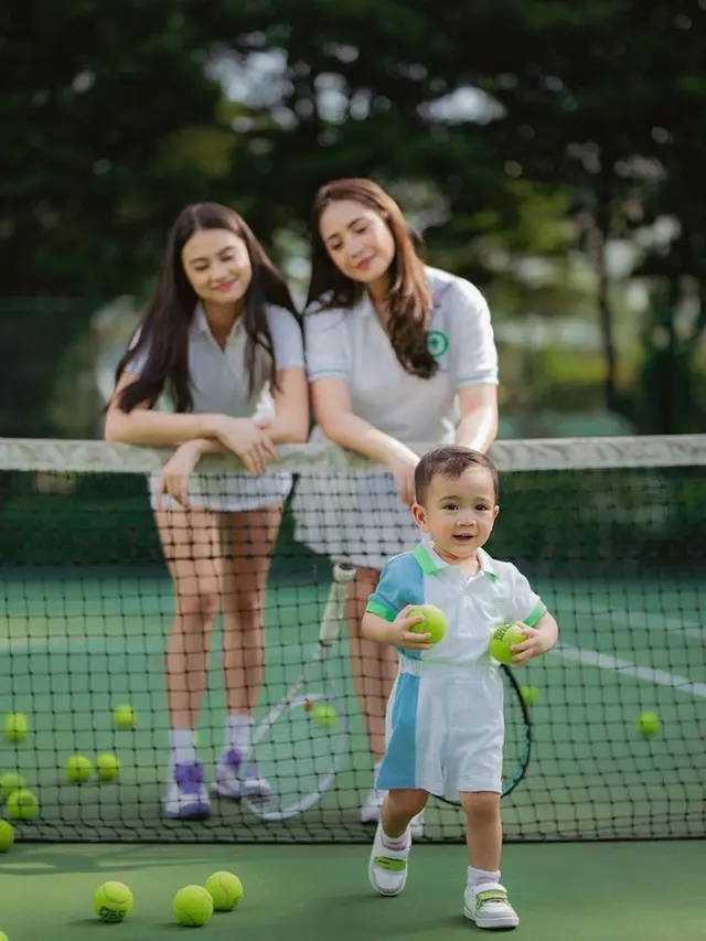 6 Potret Kompak Nagita Slavina dan Gege Elisa, Jadi Pasangan di Lagi-Lagi Tenis