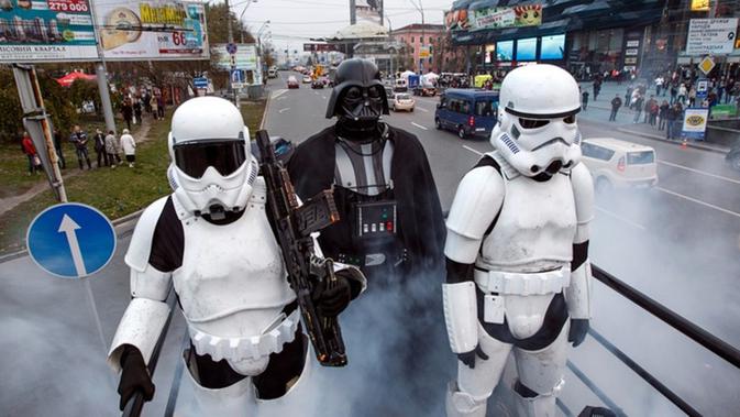 Darth Vader di Pemilu Ukraina (Reuters)
