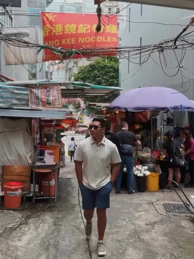 Potret Darma Mangkuluhur Liburan Bareng Pacar ke Hongkong