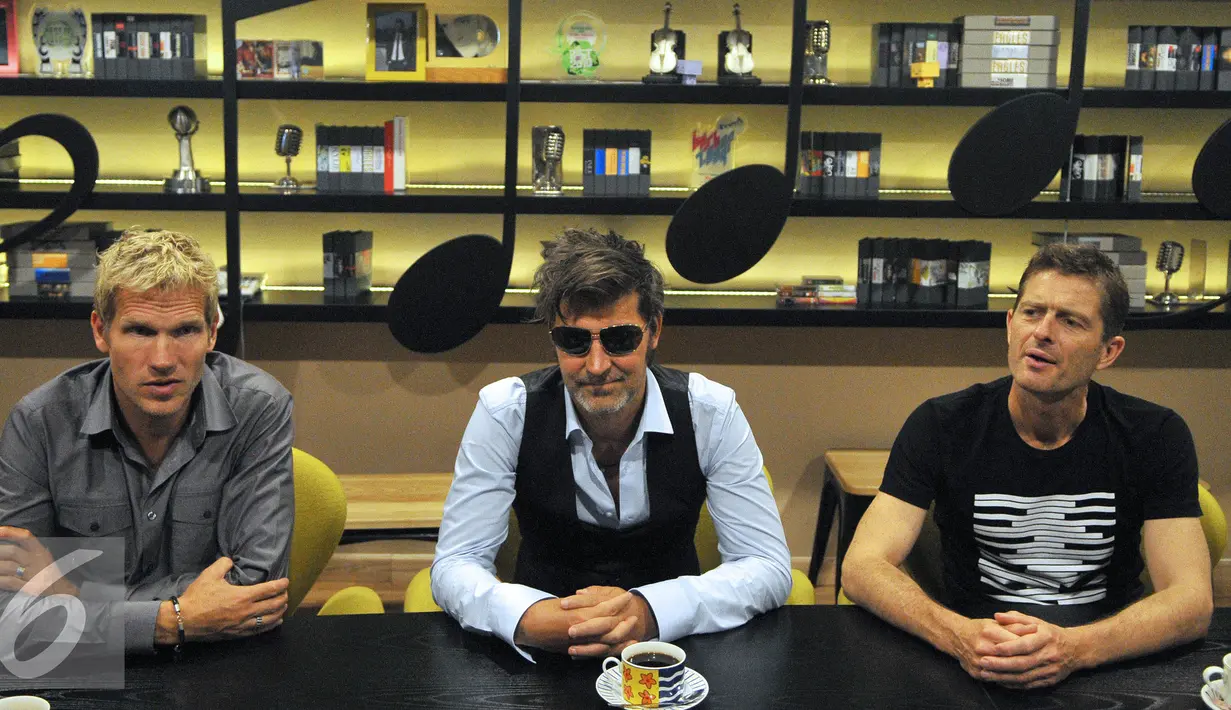 Grup band asal Denmark Michael Learns To Rock (MLTR) saat diwawancari Liputan6.com di Jakarta, Rabu (19/8/2015). Mereka mengikuti perkembangan musik Indonesia dan menyukai suara penyanyi Indonesia Judika dan Agnez Mo dan. (Liputan6.com/Herman Zakharia)