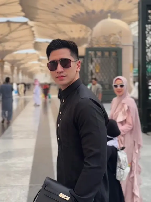Verrel Bramasta umrah (Instagram/vennamelindareal)