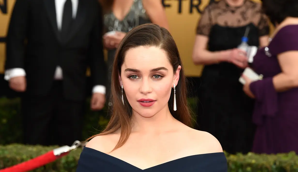 Merupakan keunggulan tersendiri bagi Emilia Clarke yang memiliki wajah awet muda, karena memang tidak ada yang menyangkal bahwa muda adalah indah. (AFP/Bintang.com)