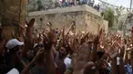 Sedikitnya 113 orang terluka dalam bentrokan yang terjadi di kawasan Masjid Al Aqsa Yerusalem.