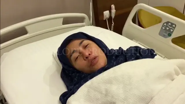 6 Potret Cinta Penelope Terbaring di Rumah Sakit Usai Jalani Operasi di Turki