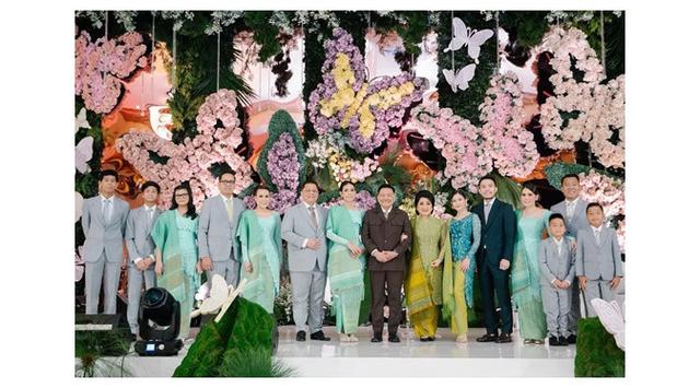 6 Potret Jessica Mila gelar syukuran baptisan Kyarra, gayanya elegan berkebaya hijau