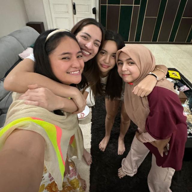 6 Potret Reuni Nia Ramadhani dan Marshanda, Mikhayla – Sienna Kompak