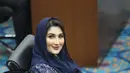 Wanita 31 tahun ini merupakan mantan istri dari aktor yang kini juga jadi politisi, Tommy Kurniawan ini tampil kenakan kebaya full payet warna biru navy yang dipadukan kerudung senada. [Dok/KLY/Budy Santoso].