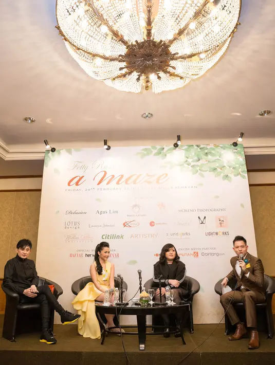 Tak hanya itu Fetty pun akan membawa 50 koleksi hasil desainnya ke tempat kelahirannya di Palembang.  (Desmond Manullang/Bintang.com)