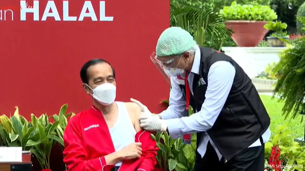 Presiden Jokowi Divaksin Dosis Kedua