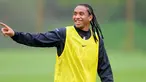 Manchester United's Brazilian midfielder Anderson gestures during a training session at the Carrington training complex in Manchester on April 17, 2009. AFP PHOTO/ANDREW YATES 