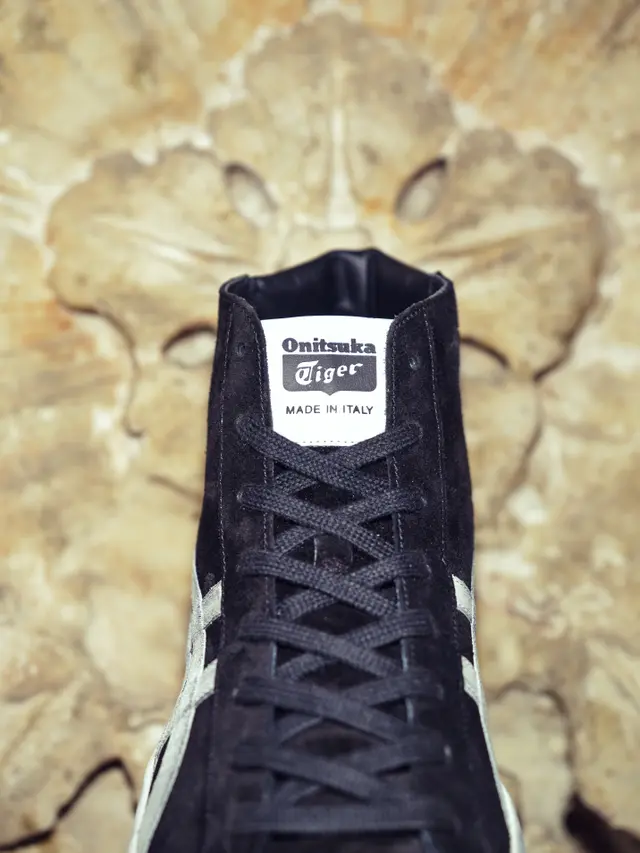 FABRE™ IM: Minimalis, Ikonik, dan Timeless [Dok/Onitsuka Tiger]