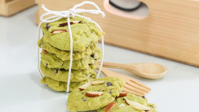 matcha almond cookies