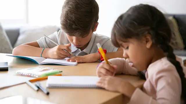 Tips Menjaga Keharmonisan Keluarga dengan Pola Asuh yang Kompak untuk Buat Suasana Rumah Lebih Nyaman bagi Anak