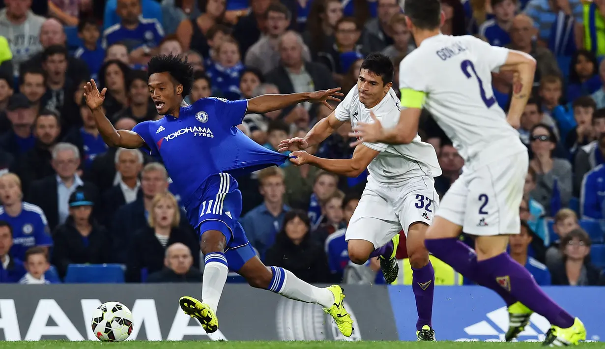 <p>Pemain andalan Juventus ini sempat terseok-seok menjalani karier di Chelsea pada musim 2014/2015. Penampilan Juan Cuadrado saat itu dinilai biasa saja sehingga membuatnya dipinjamkan ke Juventus. (AFP/Ben Stansall)</p>