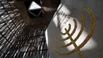Pemandangan Sinagoga Moses Ben Maimon, di Rumah Keluarga Abrahamik, di Abu Dhabi, Uni Emirat Arab, Selasa (21/2/2023). Sebuah kompleks baru, diberi nama The Abrahamic Family House, didirikan di tepi Teluk Persia, di ibu kota Uni Emirat Arab, yang di dalam kompleks tersebut terdapat gereja Katolik, sinagog Yahudi, dan masjid Islam. (AP Photo/Kamran Jebreili)