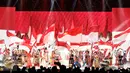 Salah satu atraksi perayaan Cap Go Meh 2016, di Hall D Jakarta International Expo Kemayoran, Jakarta, Minggu (28/2/2016). Tema yang diangkat untuk tahun ini adalah "Bersama Membangun Bangsa." (Liputan6.com/Faizal Fanani)