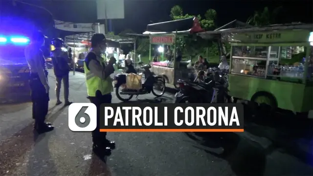 VIDEO: Petugas Gabungan Bubarkan Massa dan Semprot Disinfektan