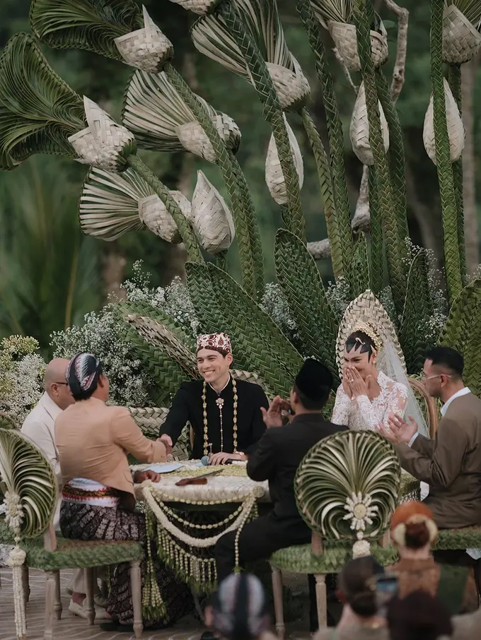 9 Potret Dekorasi Akad Nikah Luna Maya dan Maxime Bouttier