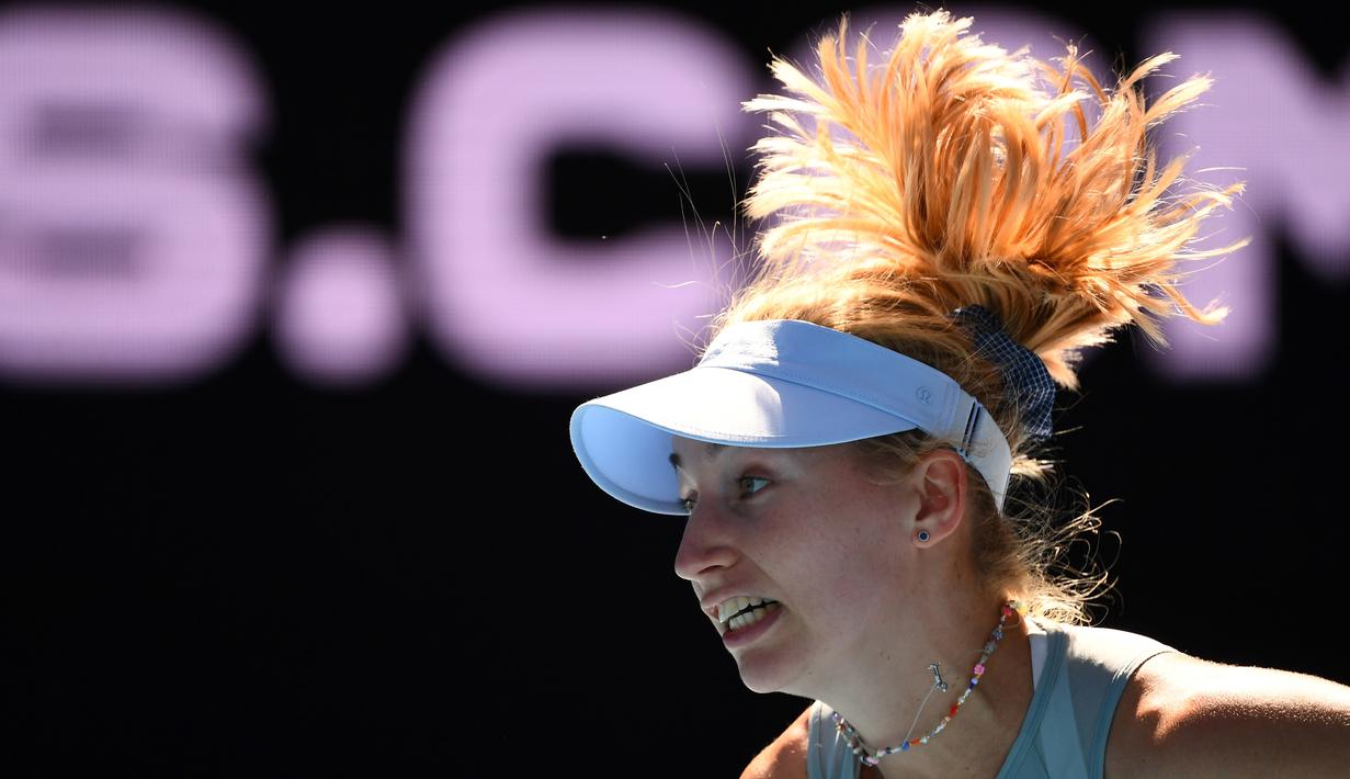 Pada pembukaan turnamen Yarra Valley Classic yang diselenggarakan di Melbourne, Daria Gavrilova bertemu dengan Serena Williams yang mana pernah menduduki peringakt nomor satu dunia. (Foto: AFP/William West)
