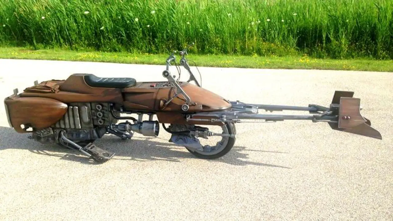 Speeder Bike