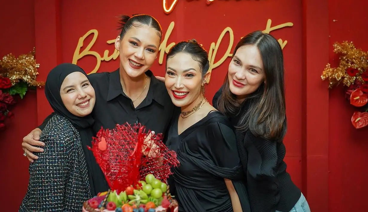 [Instagram/baimwong]