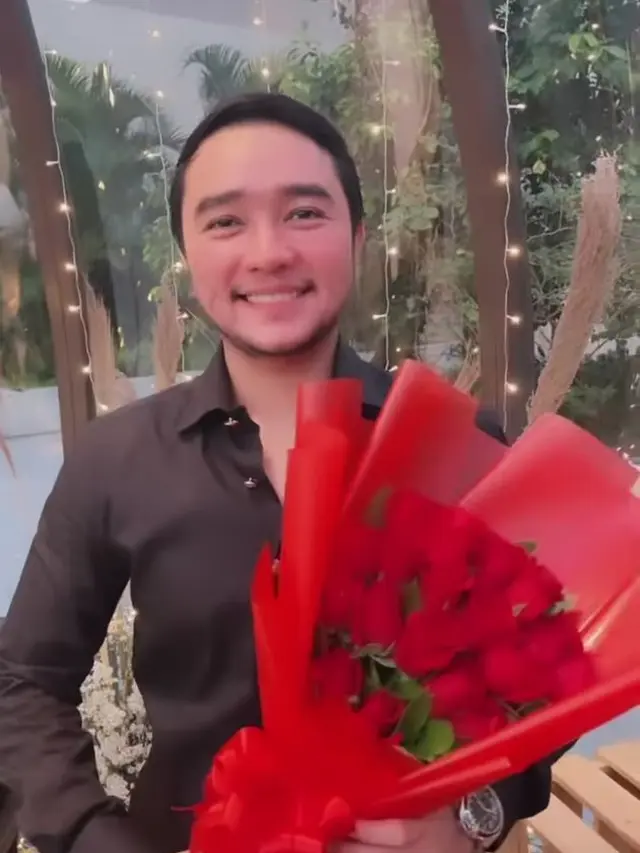 7 Momen Anniversary Pertama Abash dan Jeje, Beri Hadiah Mobil Mewah